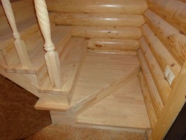 Монтаж лестниц в рублекнных домах